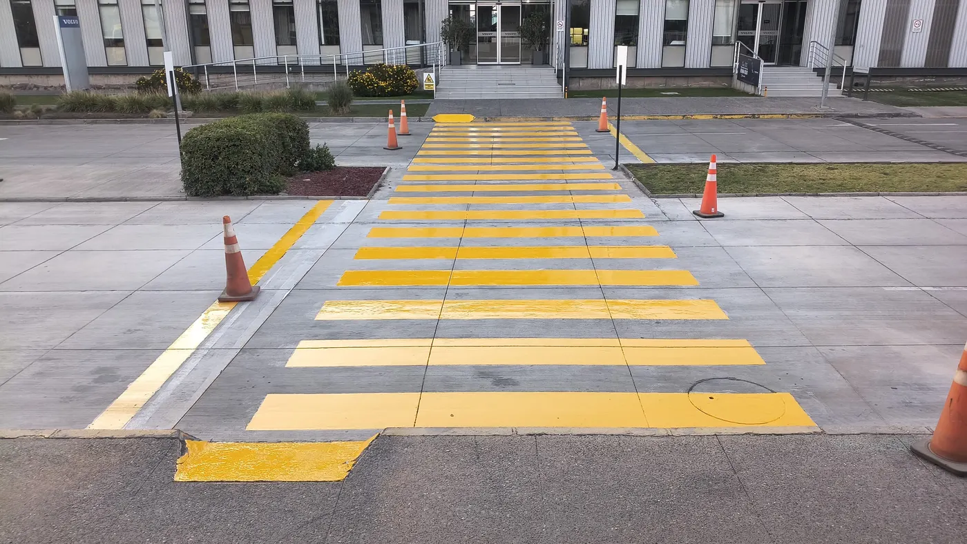 Demarcación y Señalética Vial Industrial — fotografía 2 de 7